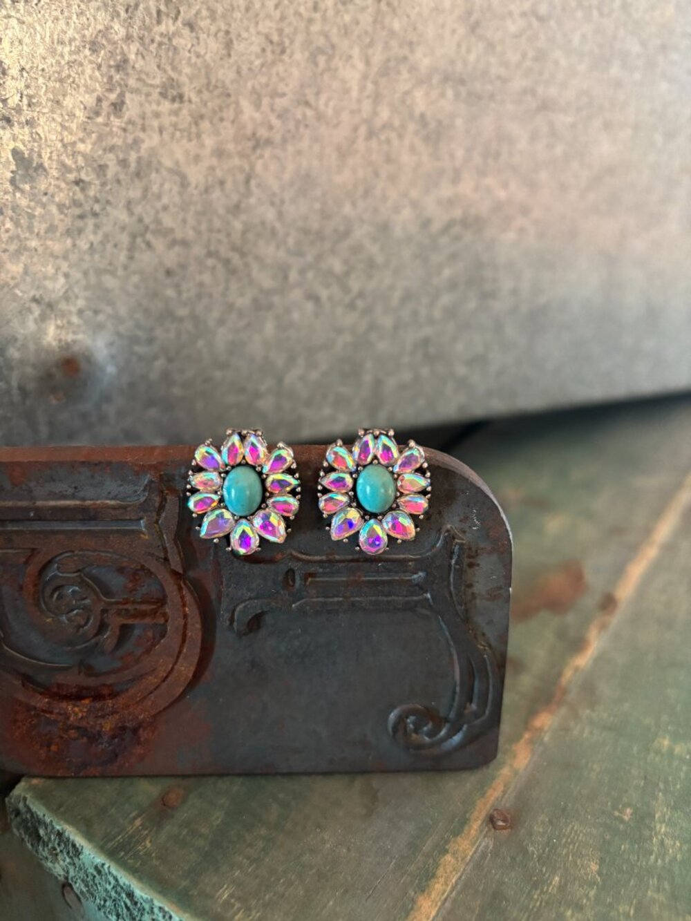 Hayes Rhinestone Turquoise Cluster Earrings